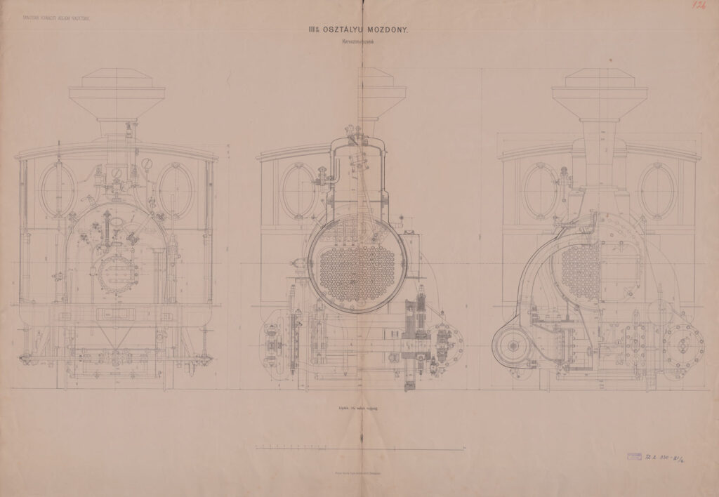 A MÁV IIIe. osztályú, később 326. sorozatú mozdony homloknézeti, elölnézeti összeállítása. A mozdonyrajzok segítségével a típus, kialakítás, arányok és adatok könnyen lekövethetőek, ezalapján egy ilyen típusú járművet akár rekonstruálni is lehet. Forrás: Magyar Műszaki és Közlekedési Múzeum Archívum (MMKM_VMRGY_72_2_330_21)