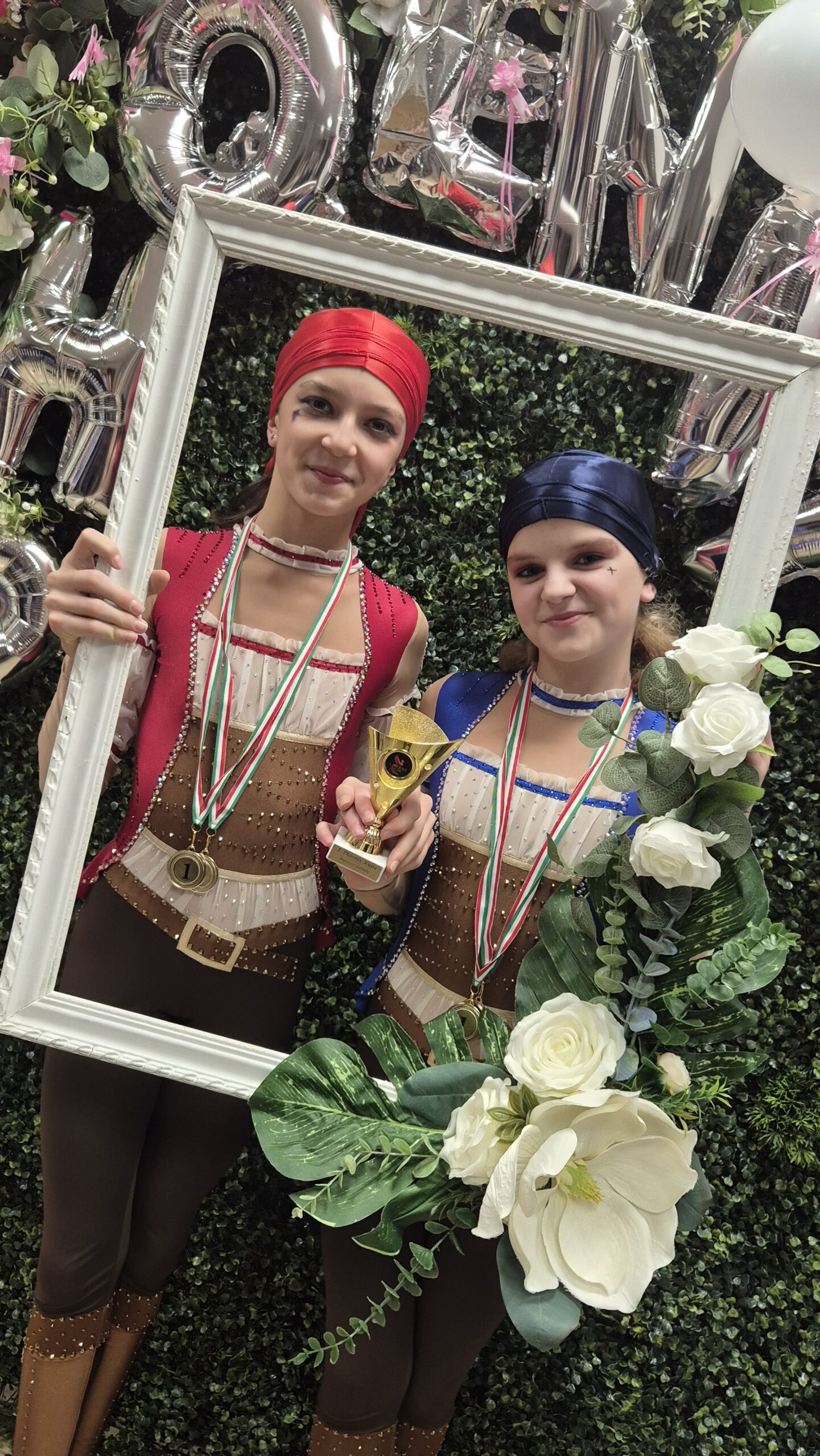 „A sport az emberi test és lélek fejlesztésének eszköze, amely erőt, kitartást és egészséget biztosít.” – Interjú Guzmits Grétával és Kiss Hanna Zoéval, a Fit Világ Sportegyesület versenyzőivel