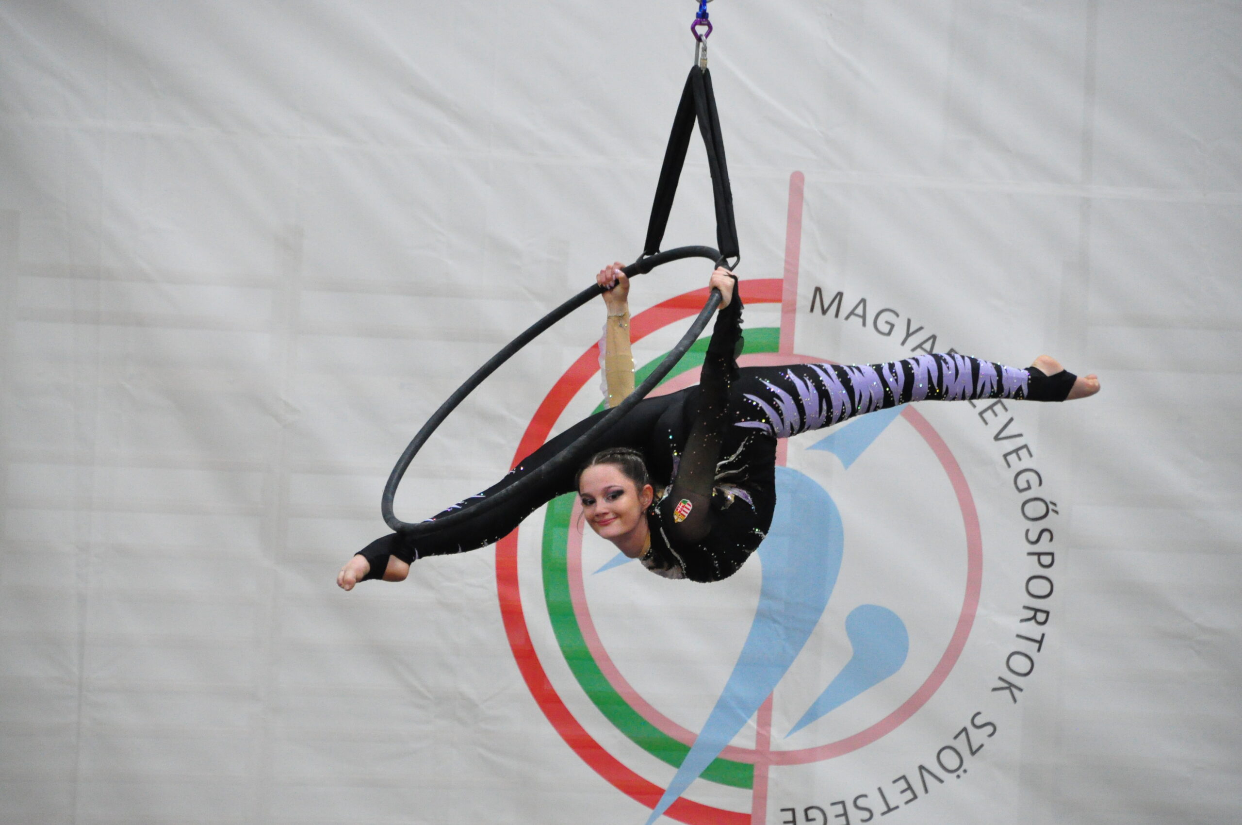 Dörnyei Hanga Dorka amatőr légtornász hamarosan a Fővárosi Nagycirkusz Ringlispíl című előadásában mutatja be tehetségét