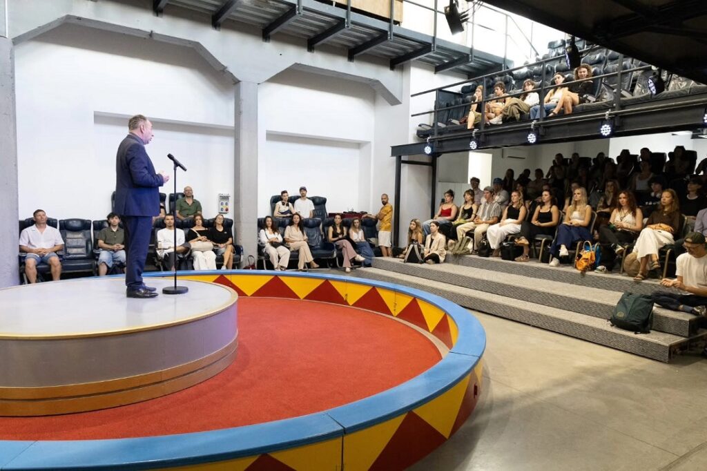 Első tanévnyitóját tartotta új campusán a Budapest Cirkuszművészeti és Kortárstánc Főiskola